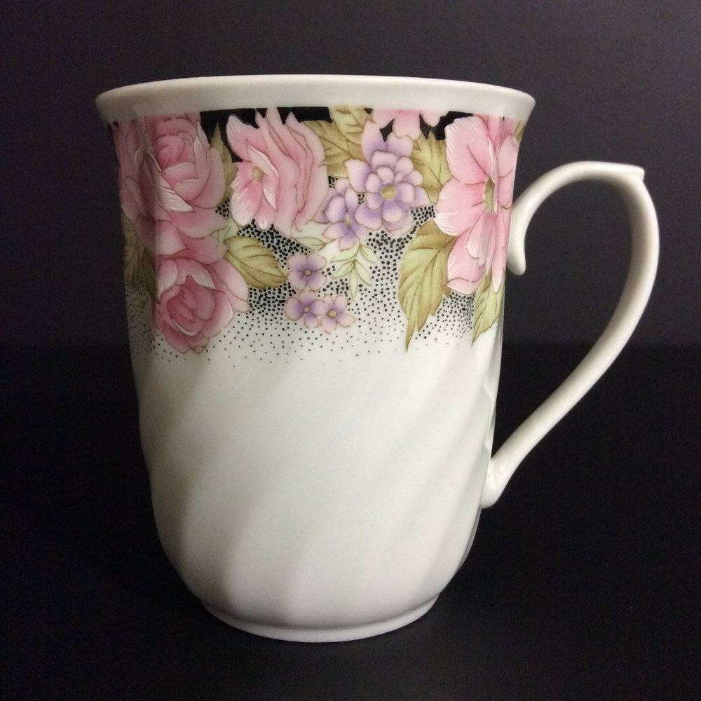 LYNNS Fine China Coffee Mug Cup Floral Pattern